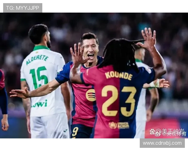 莱万再献关键进球助巴萨击败赫塔费豪取七连胜稳居西甲榜首